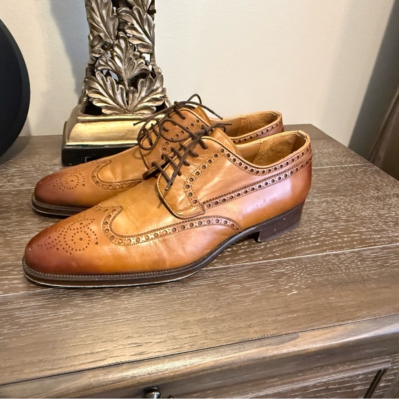 Magnanni Tan and Brown Leather, Wing Tip, Oxfords, Size 12 main image 11